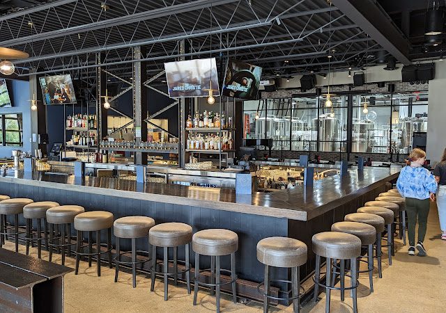 Iron Exchange restaurants in Maple Plain Minnesota