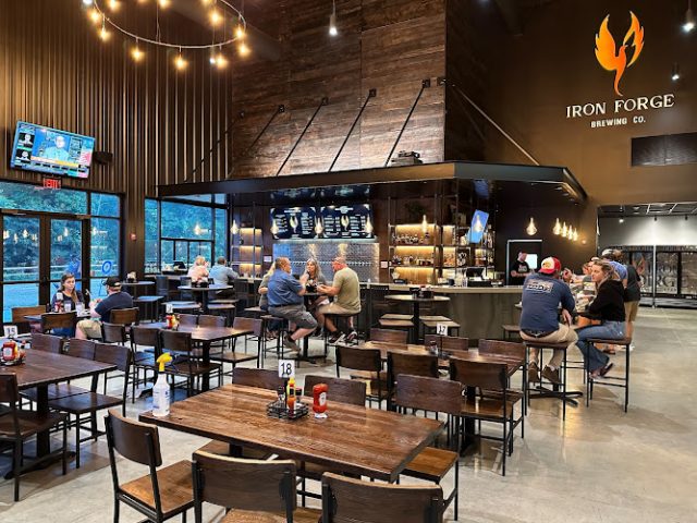 Iron Forge Brewing Co. restaurants in Sevierville Tennessee