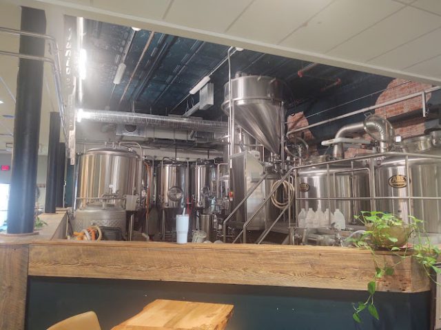 Juniper Brewing Company restaurants in Bowling Green Ohio