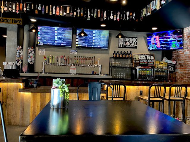 La Quinta Brewing Co - Old Town Taproom & Grill Brewery in La Quinta California