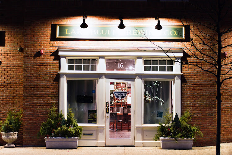 Lake Bluff Brewing Company Brewery in Lake Bluff Illinois