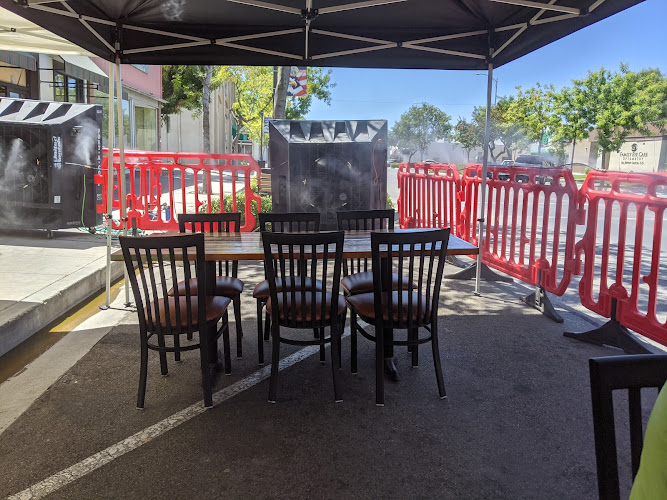 Lake Bottom Brewery & Distillery restaurants in Corcoran California