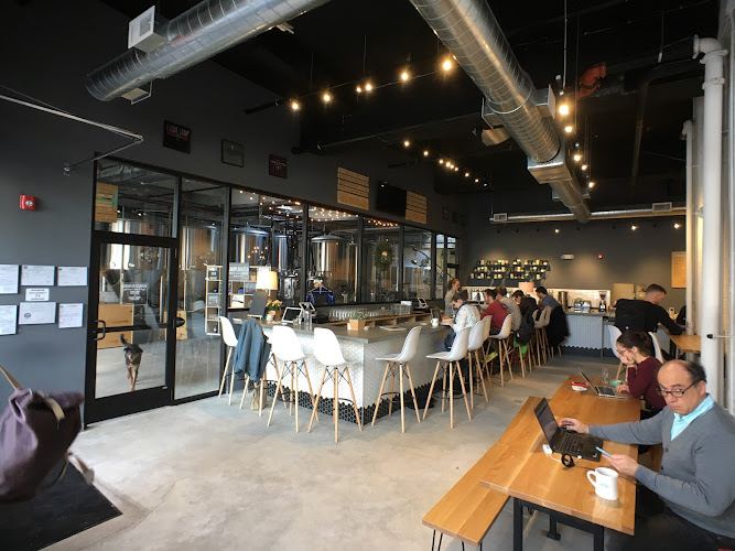 Lamplighter Brewing Co. - Broadway Brewery in Cambridge Massachusetts