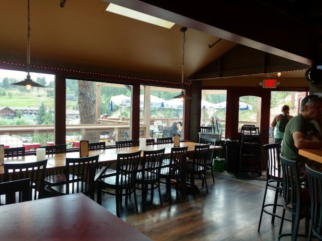 Lariat Lodge Brewing Company restaurants in Evergreen Colorado