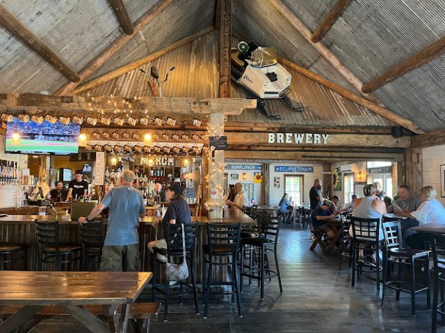 Last Chair Brewery & Restaurant Brewery in Plymouth New Hampshire