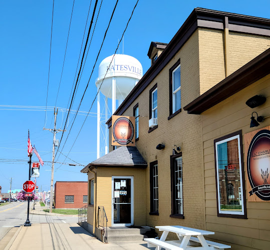 Lil' Charlie's Restaurant & Brewery Traditional American restaurant in Batesville Indiana