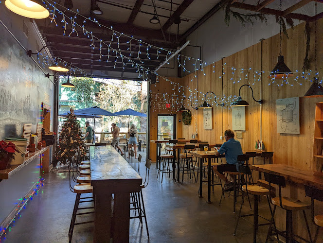 Lincoln and South Brewing Company Brewery in Hilton Head Island South Carolina