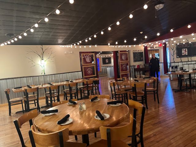 Livingood's Restaurant & Brewery restaurants in Peru New York