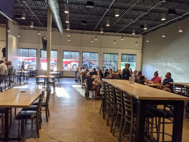 Loose Ends Brewing restaurants in Centerville Ohio