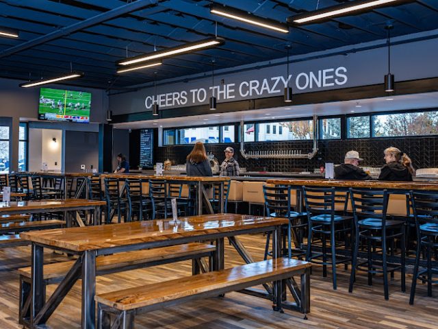 Loose Screw Beer Co. - Downtown Meridian Brewery in Meridian Idaho