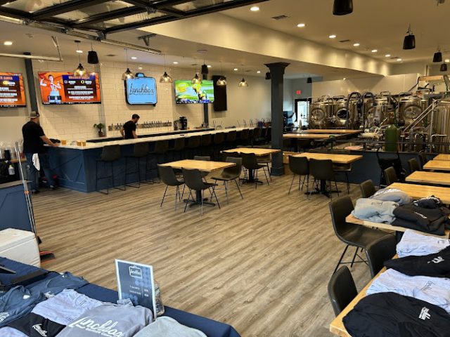 Lunchbox Brewing Company Brewery in Bellmore New York