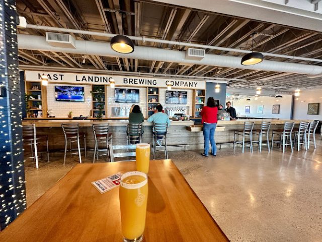 Mast Landing Brewing Company - Freeport Taproom Brewery in Freeport Maine