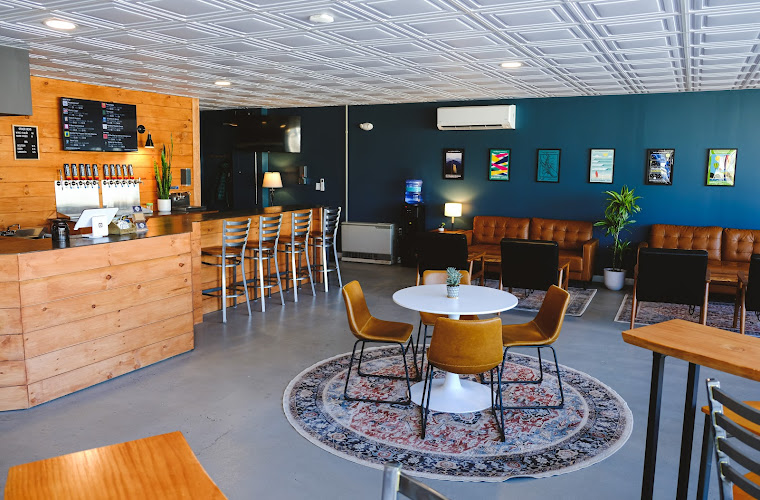 Mast Landing Brewing Company - South Portland Taproom Brewery in South Portland Maine