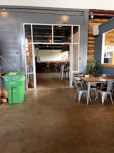 Mast Landing Brewing Company - Westbrook Taproom Brewery in Westbrook Maine