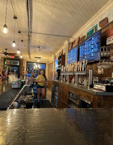 McCue's Nebraska Taproom bars in Kearney Nebraska