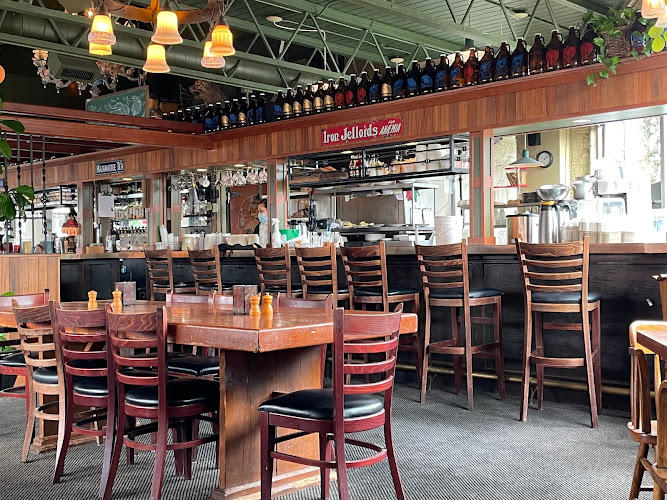 McMenamins Highland Pub & Brewery restaurants in Gresham Oregon