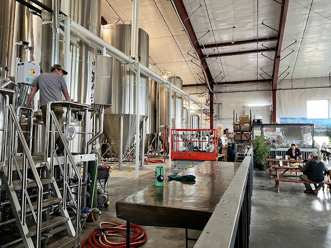 Melvin Taproom & Kitchen Brewery in Alpine Wyoming