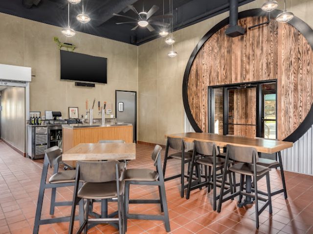 Midland Brewing Company restaurants in Midland Michigan