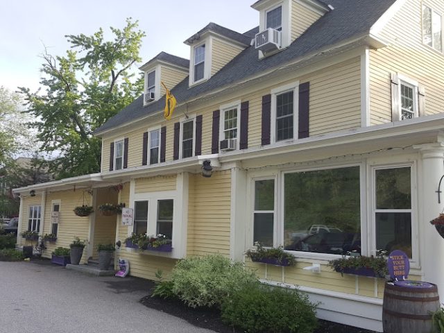 Moat Mountain Smokehouse & Brewing Co. restaurants in North Conway New Hampshire