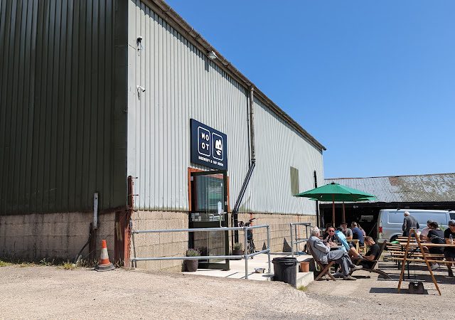 Moot Brew Co Brewery & Taproom restaurants in Rochester