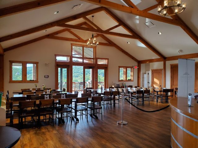 Mountain View Vineyard, Winery, Brewery & Distillery Vineyard in Stroudsburg Pennsylvania