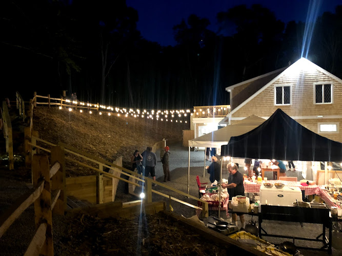 Naukabout Brewery and Taproom Brasserie in Mashpee Massachusetts