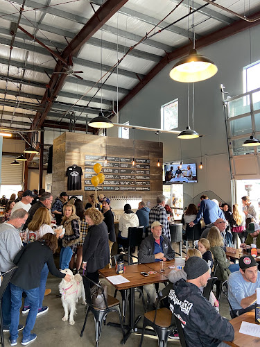 Oak and Otter Brewing Co. Brewery in San Luis Obispo California