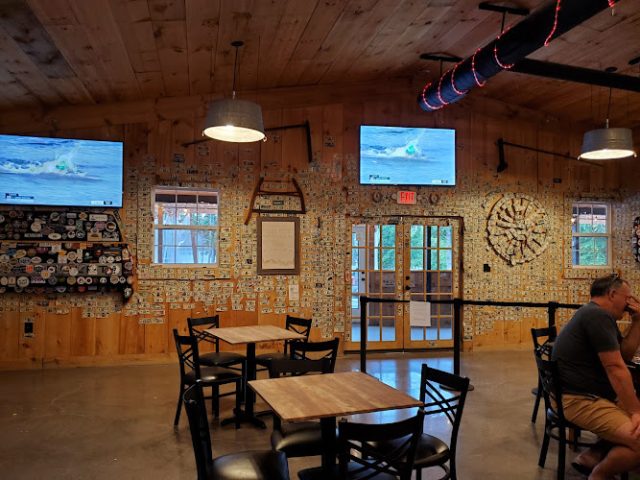 Old 690 Brewing Company Brewery in Purcellville Virginia