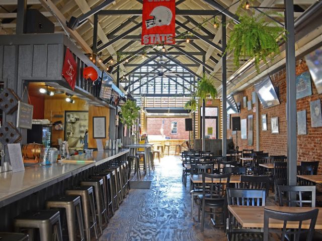 One19 Craft Kitchen & Brewery Brewery in Dickson Tennessee