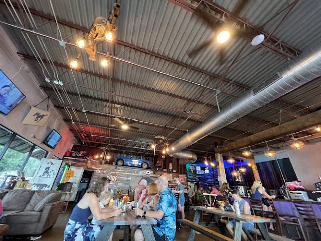 Pee-Pa's Garage Craft Brewery Brewery in Pinellas Park Florida