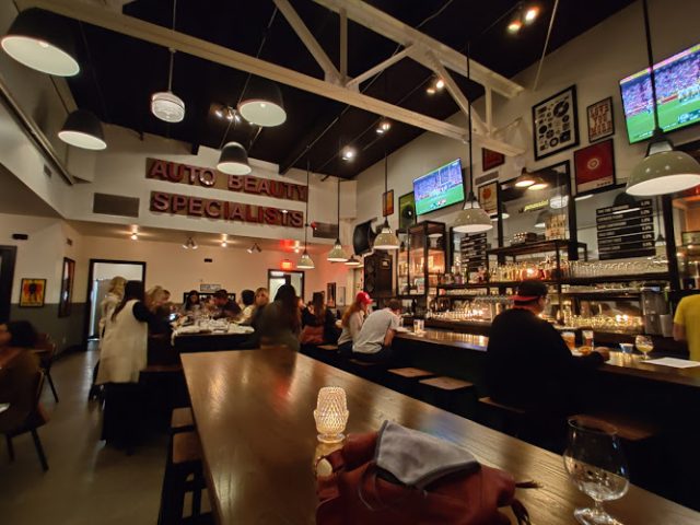 Perennial on Lockwood restaurants in Webster Groves Missouri