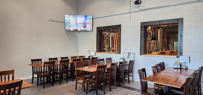 Pinnacle Beerworks restaurants in Wenatchee Washington