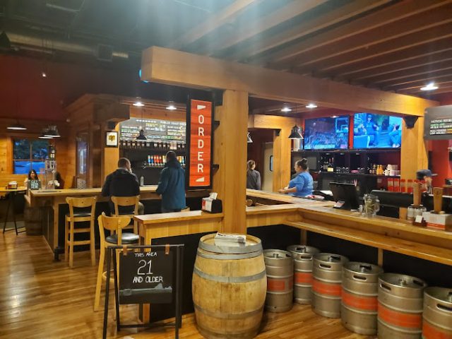 Public Coast Brewing Co restaurants in Cannon Beach Oregon