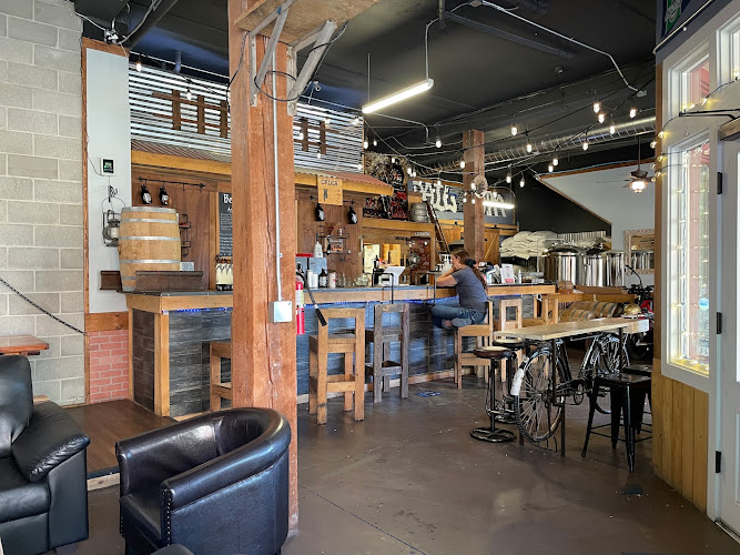 Rail Hop'n Brewing co Brewery in Auburn Washington