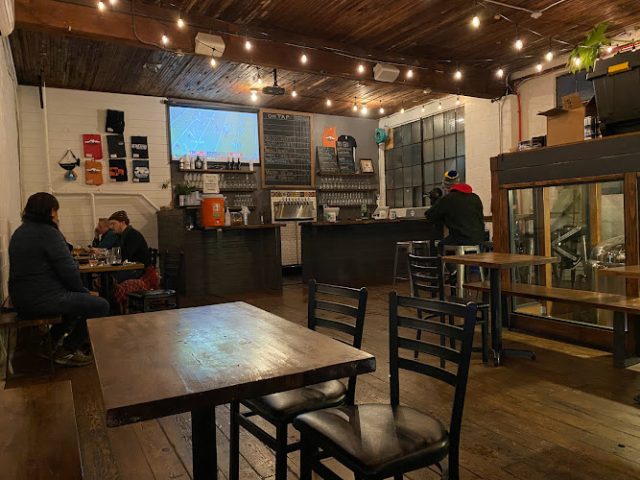 Ravenna Brewing Co Brewery in Seattle Washington