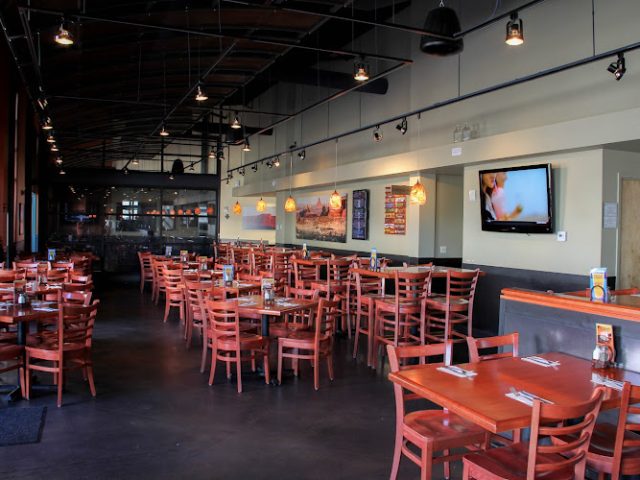 Red Rock Brewing - Fashion Place Mall restaurants in Murray Utah