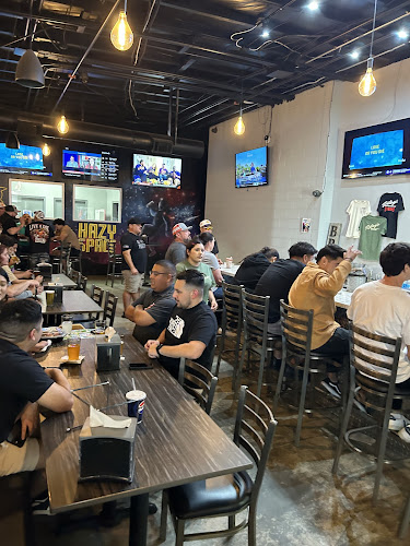 Rileys Brewing Taproom restaurants in Selma California