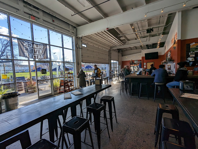 Rising Tide Brewing Company Brewery in Portland Maine