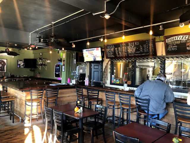 Round Guys Brewing Company: Cocktail Bar and Brewery ft Harper and Penny's Kitchen Brewery in Lansdale Pennsylvania