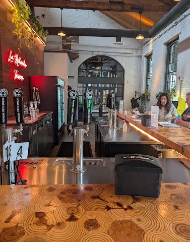 Round Table Brewery Brewery in Garnerville New York