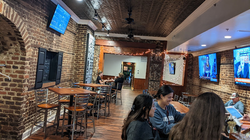 Rusty Bull Brewing Co. (Downtown Charleston) Brewery in Charleston South Carolina