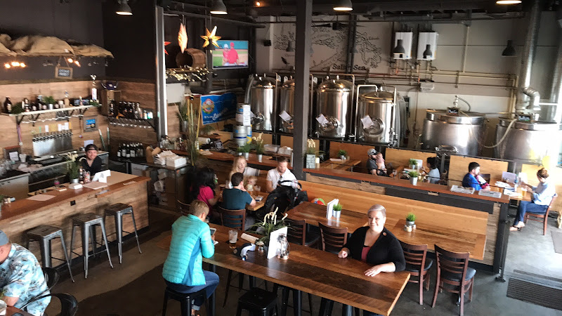 Salish Sea Brewing Co & Restaurant Brewery in Edmonds Washington
