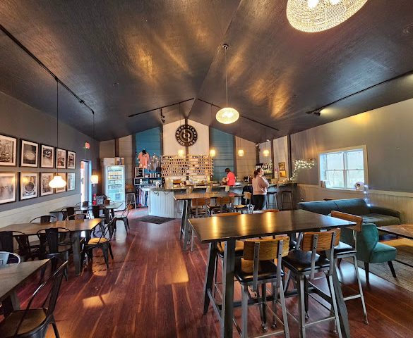 Short Story Brewing at Deep Creek Lake Brewery in McHenry Maryland