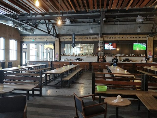 SingleSpeed Brewing Co. restaurants in Waterloo Iowa