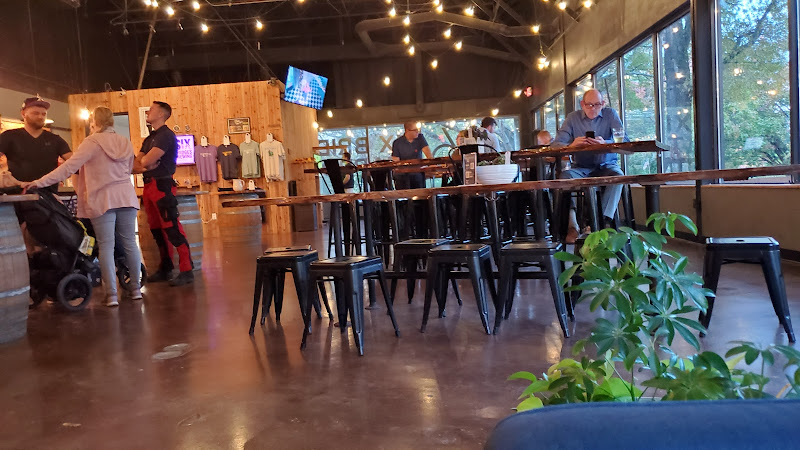 Six Bridges Brewing Brewery in Johns Creek Georgia