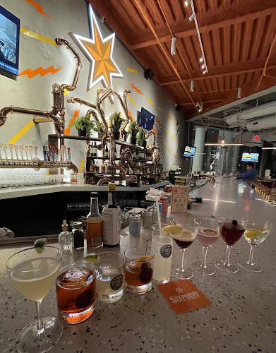 Sixpoint Brewery at Brookfield Place restaurants in New York New York