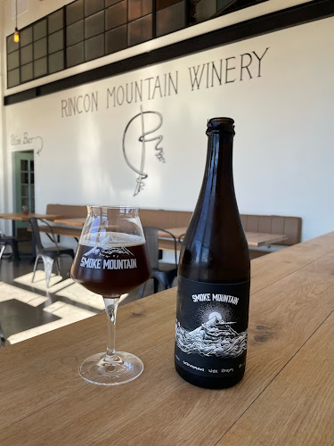 Smoke Mountain Brewery-BOTTLE SHOP Brewery in Carpinteria California