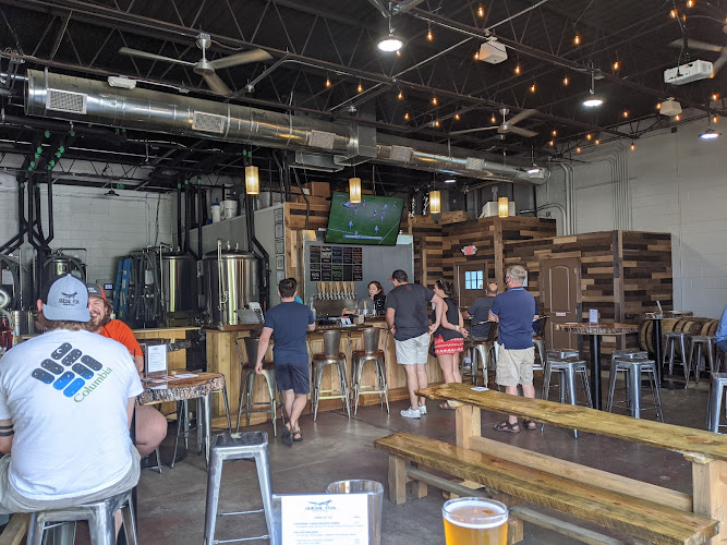 Social Fox Brewing & Distillery Brewery in Norcross Georgia
