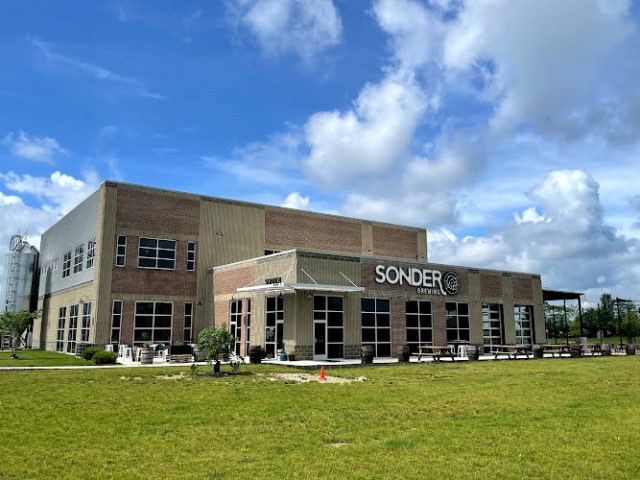 Sonder Brewing Brewery in Mason Ohio