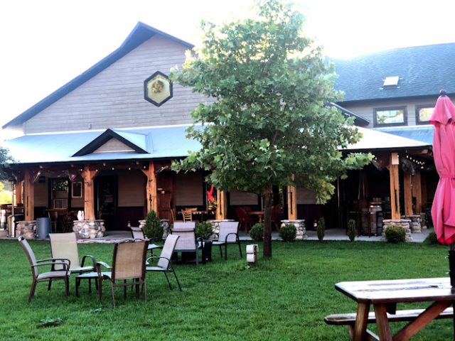 St. Ambrose Cellars restaurants in Beulah Michigan